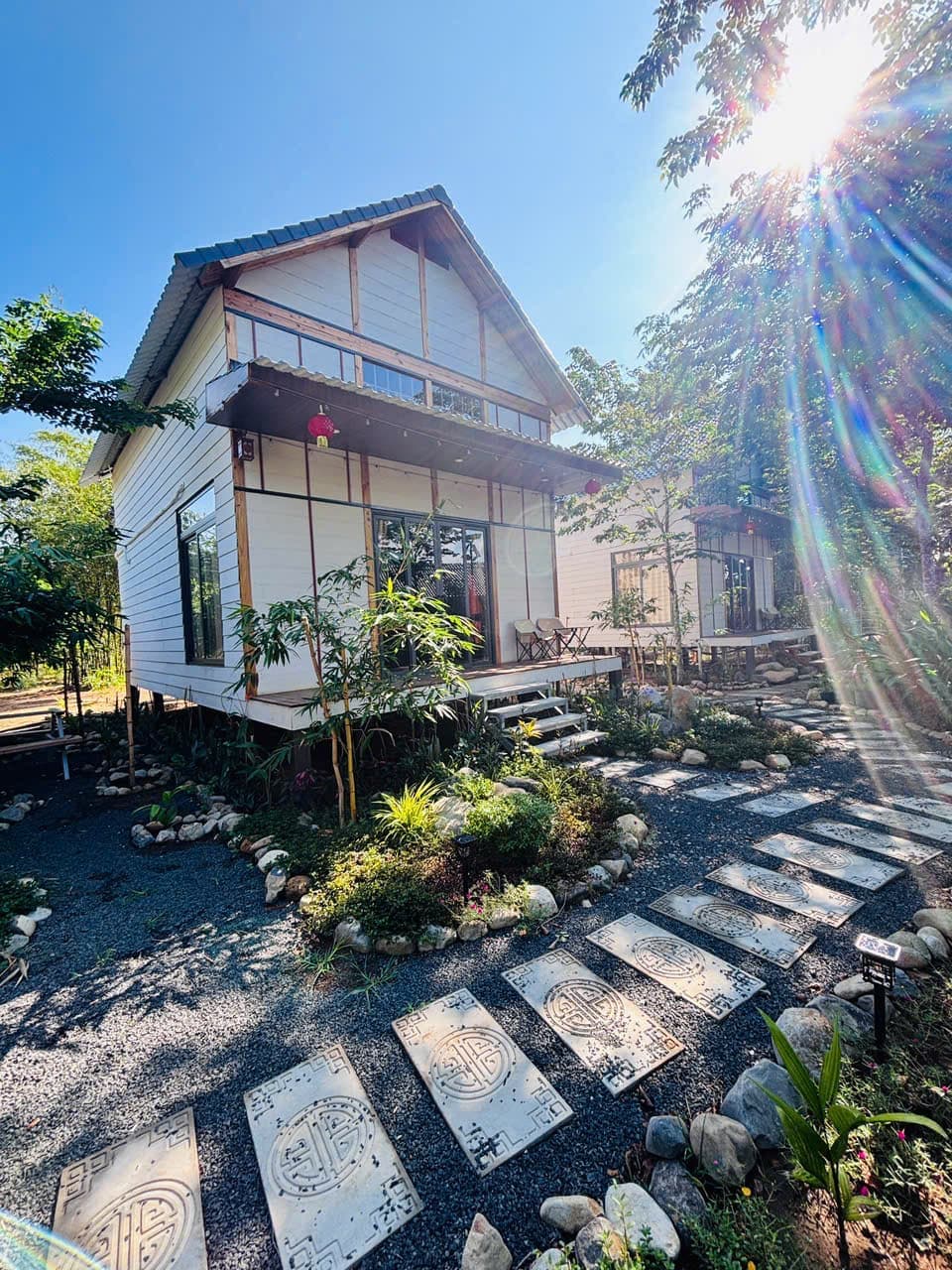 Loft Bungalow có gác lửng